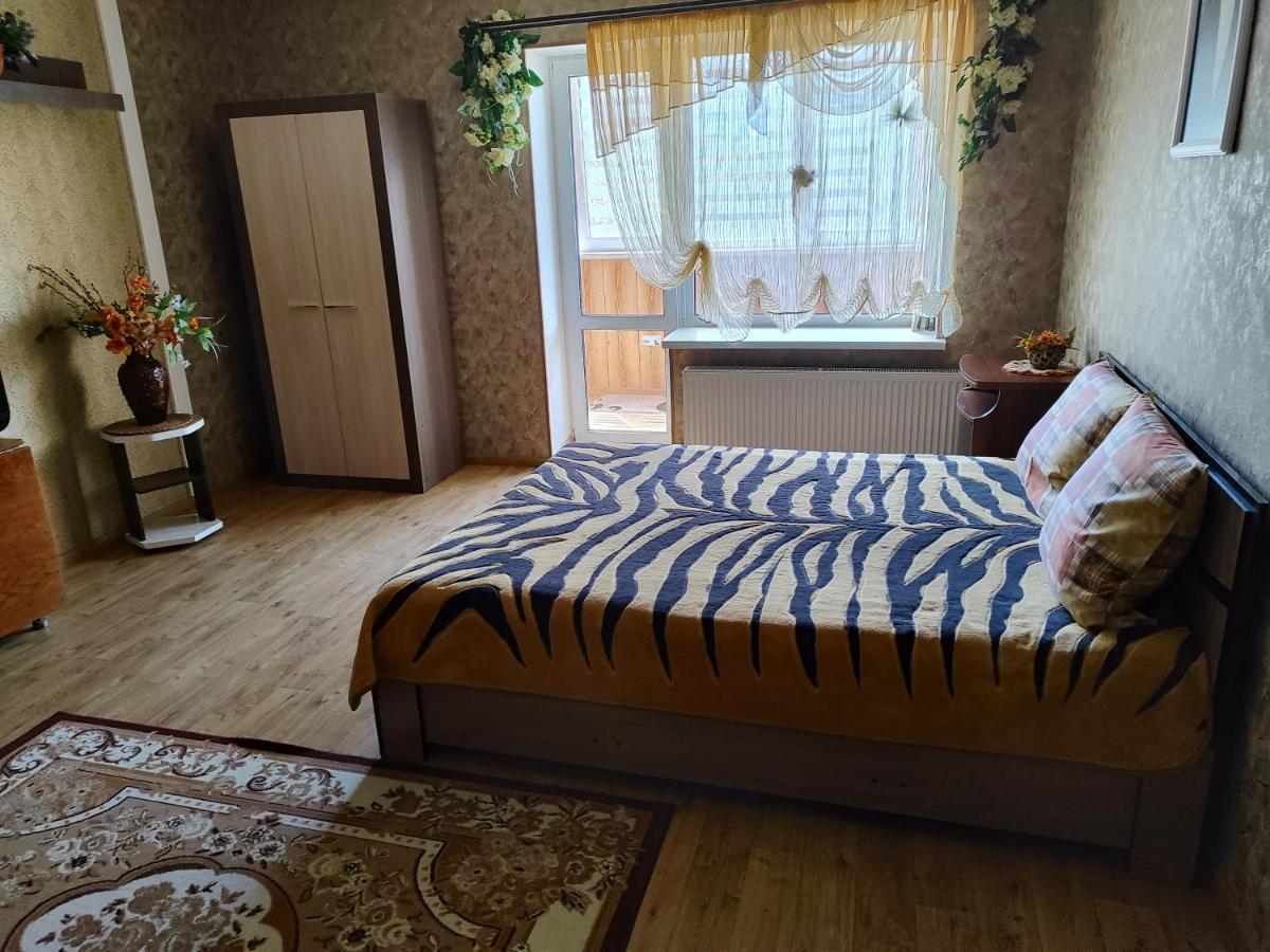Апартаменти В Новому Будинку В Самому Центрi Khmelʼnytsʼkyy 外观 照片